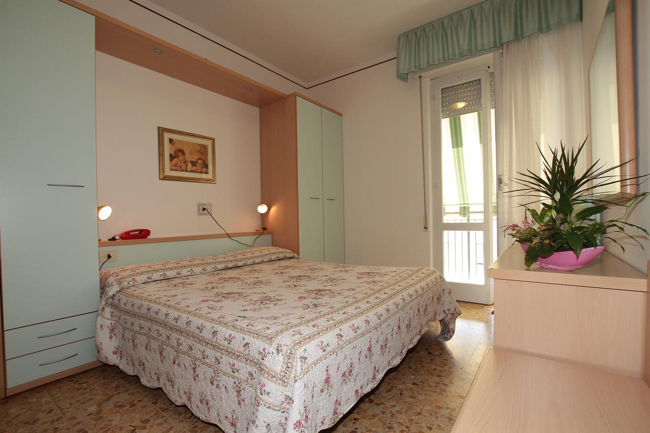 Hotel Vera Marina di Massa Esterno foto