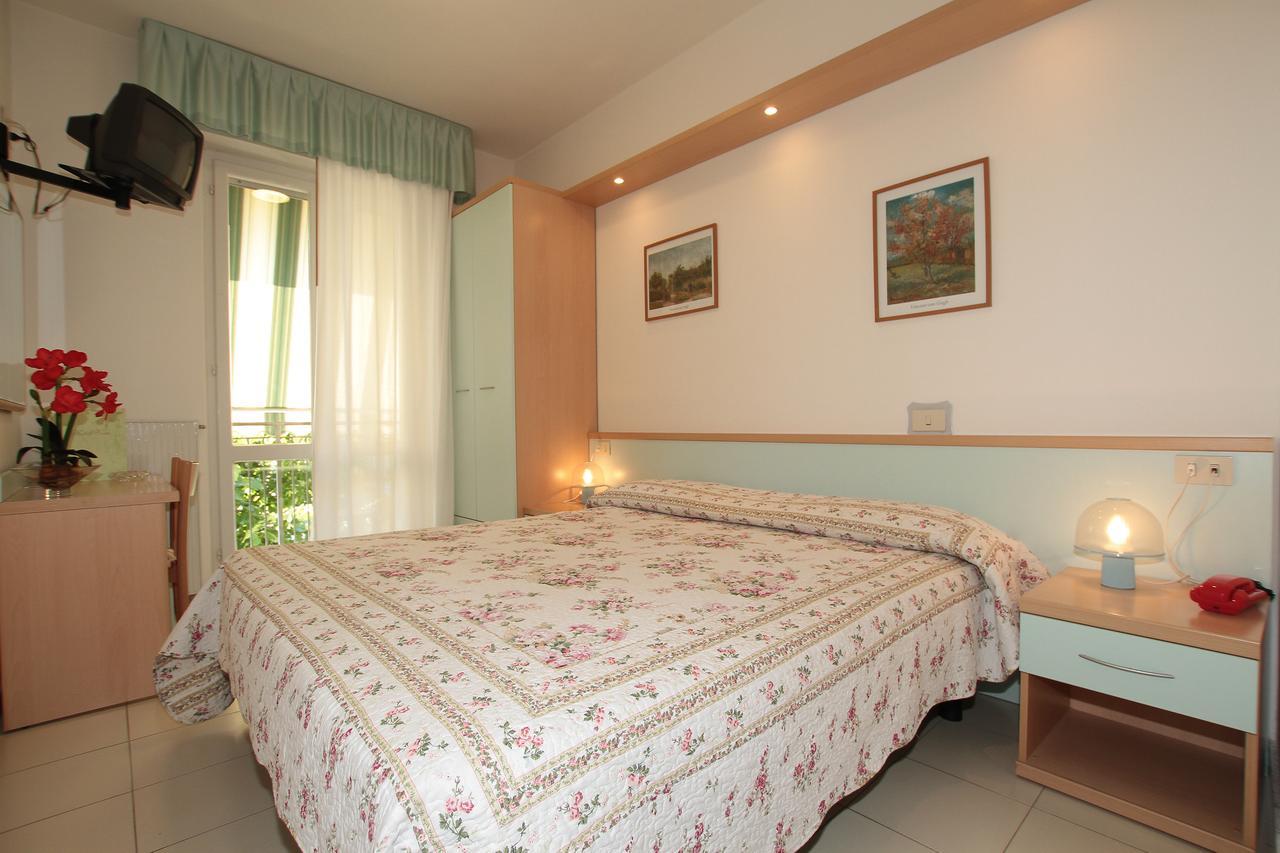 Hotel Vera Marina di Massa Esterno foto